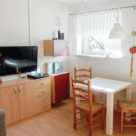Apartment Beautiful In Kuehlungsborn